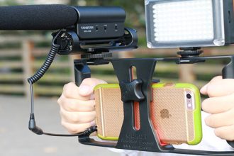 تجهیزات فیلمبرداری با موبایل ؛ برای فیلمبرداری با گوشی به چه ابزاری نیاز است ؟