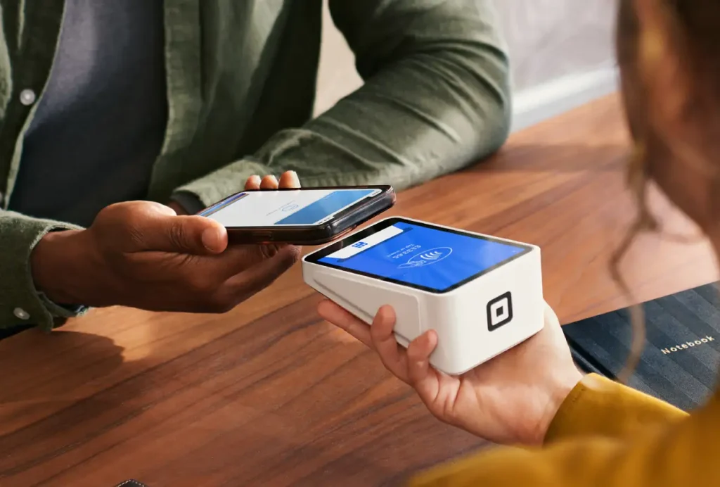 خرید بدون کارت بانکی از فروشگاه با NFC کهربا