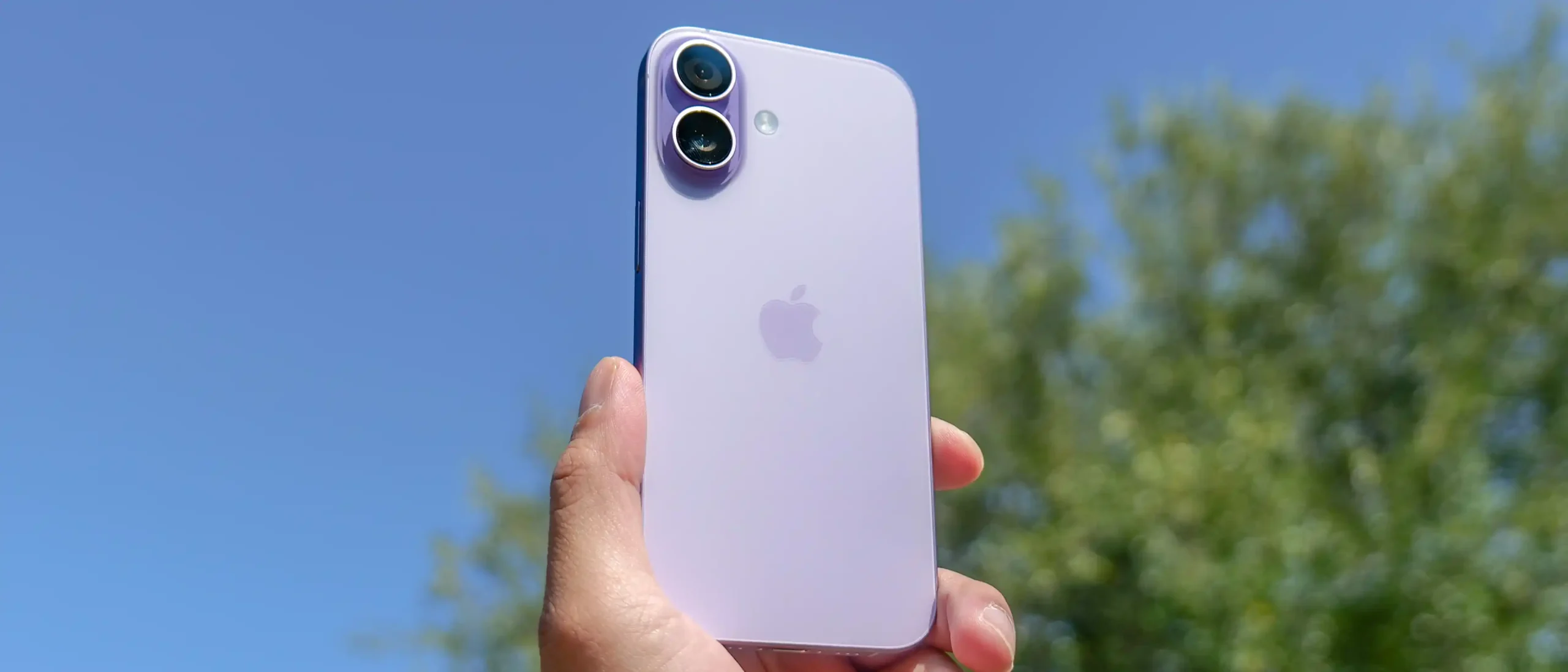 آنباکسینگ و بررسی گوشی آیفون 17 اپل | iPhone 17 توسط موبونیوز